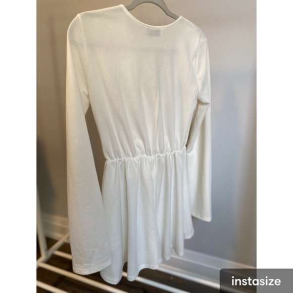 Rose Embroidery all in one shorts piece - Picture 3 of 4